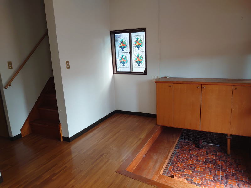 ����s�@�s���Y�@�V�n���@�݉Ƃ`�@�U�D�W���~�@�S�c�j�@���ԏ�2�`3�䕪�� ���㏬�w�Z��300m