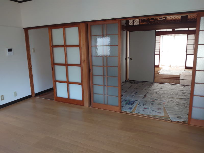 ����s�@�s���Y�@�V�n���@�݉Ƃ`�@�U�D�W���~�@�S�c�j�@���ԏ�2�`3�䕪�� ���㏬�w�Z��300m