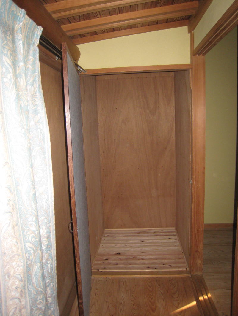 八代市不動産 高小原町 貸家C 5.6万円 駐車場固有2台分有 別途来客用駐車場4~5台分有