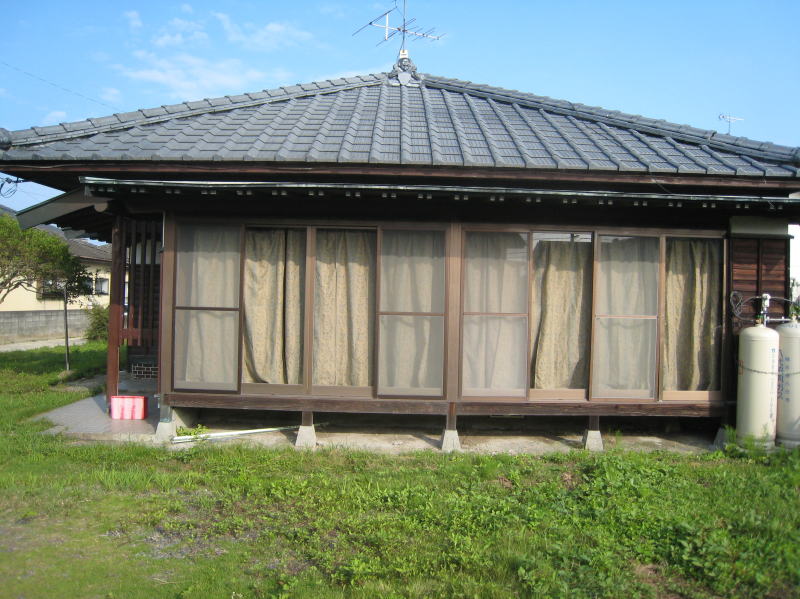 八代市不動産 高小原町 貸家C 5.6万円 駐車場固有2台分有 別途来客用駐車場4~5台分有