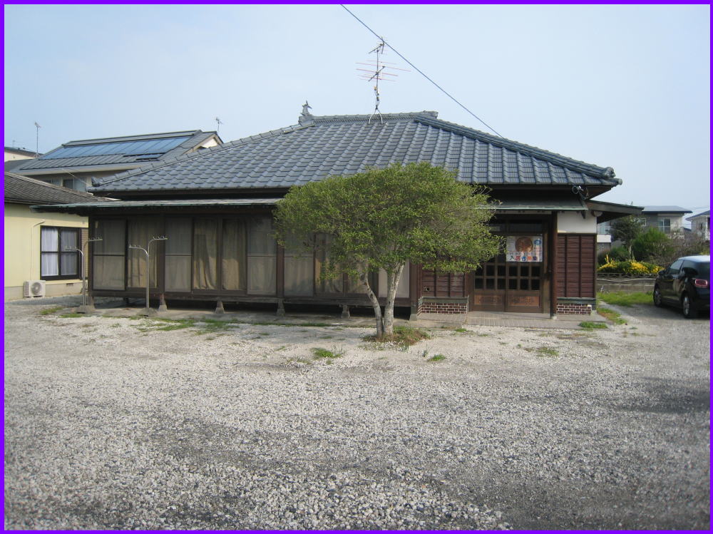 八代市不動産 高小原町 貸家Ｃ 5.6万円 駐車場固有２台分有 別途来客用駐車場４～５台分有