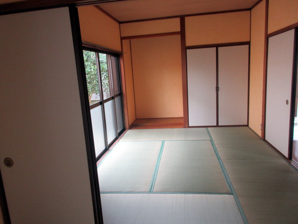 ����s�@�s���Y�@�@���������@�݉�G���@�T���~�@3�c�j�@���ԏ�ŗL�X�y�[�X�Q�䕪�L�ʓr���q�p���ԏ�4�`5�䕪�L��i���n�ρj